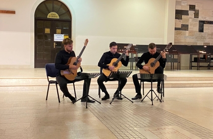 Održan je koncert gitarističkog tria Evocación