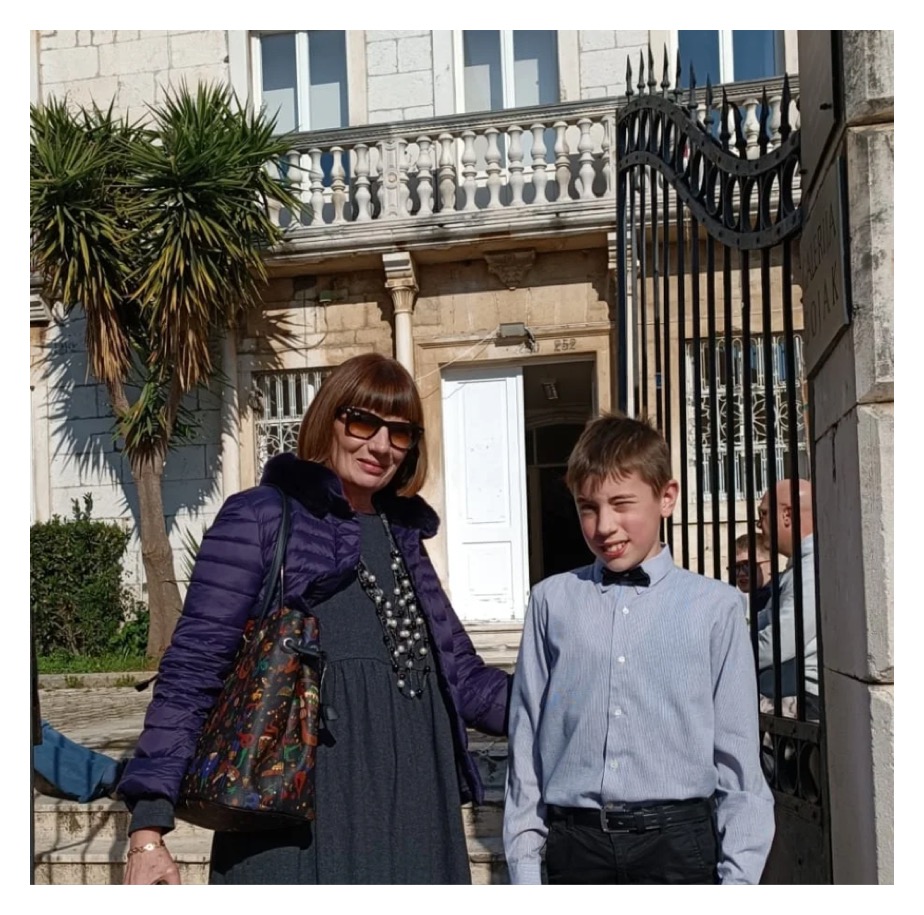 13045B2F 7874 4BE1 AC8F 60230024986E