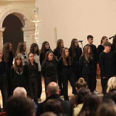 600225022 1362107905701823 343955384096499117 N