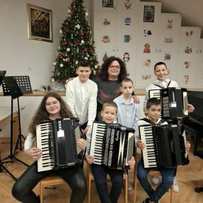 595439380 1342378074353367 1933763206772031623 N