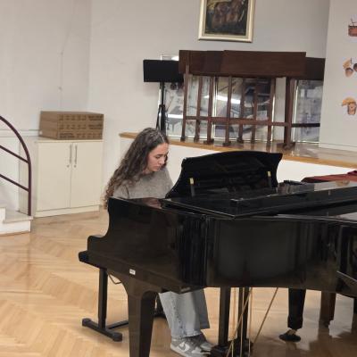 581210386 1317749896816185 8703632013217543890 N